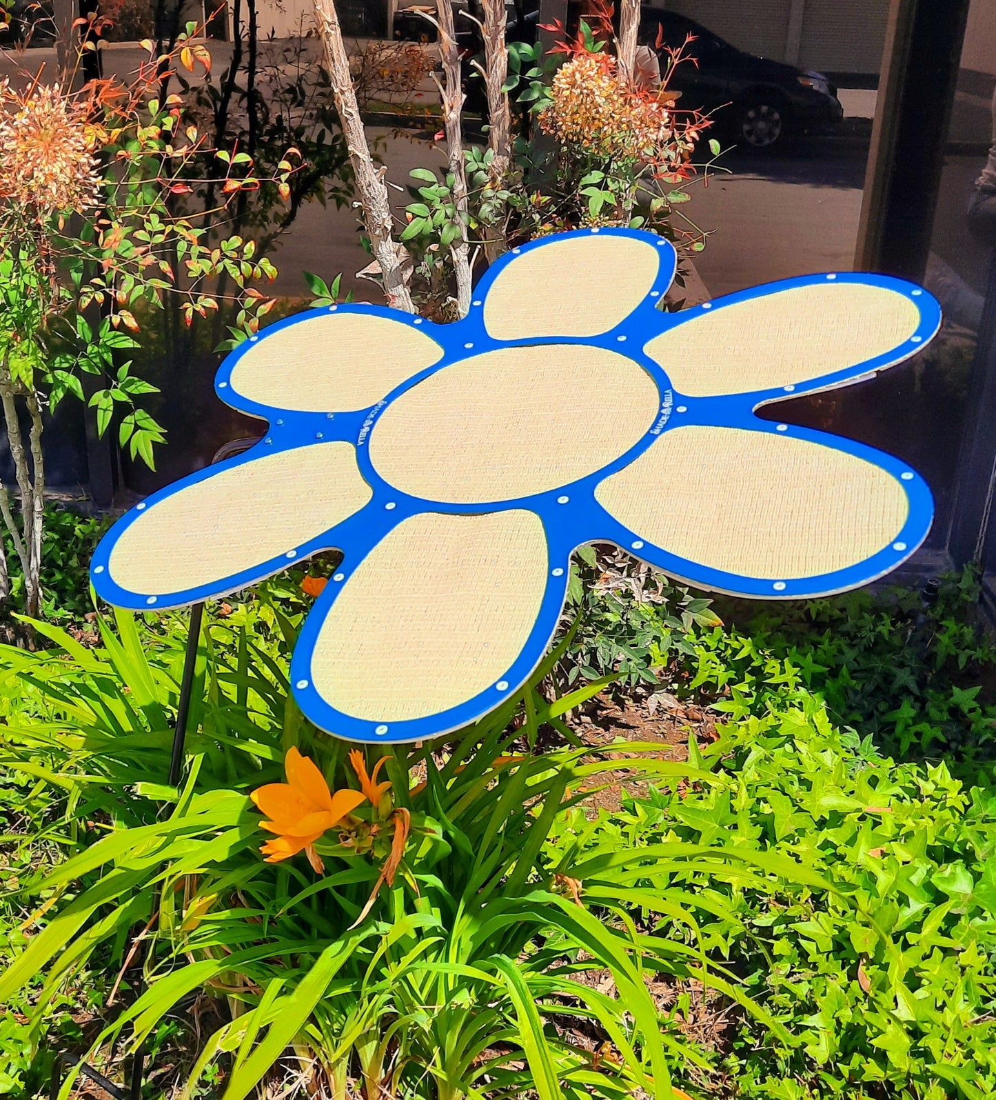 24" Flower plant shade, Blue frame/ yellow 85% shade cloth
